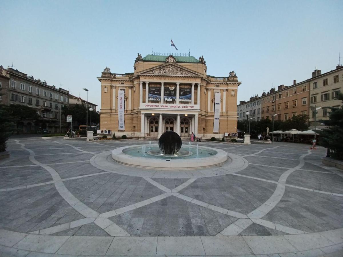 In The Centar Apartment Rijeka Exterior photo